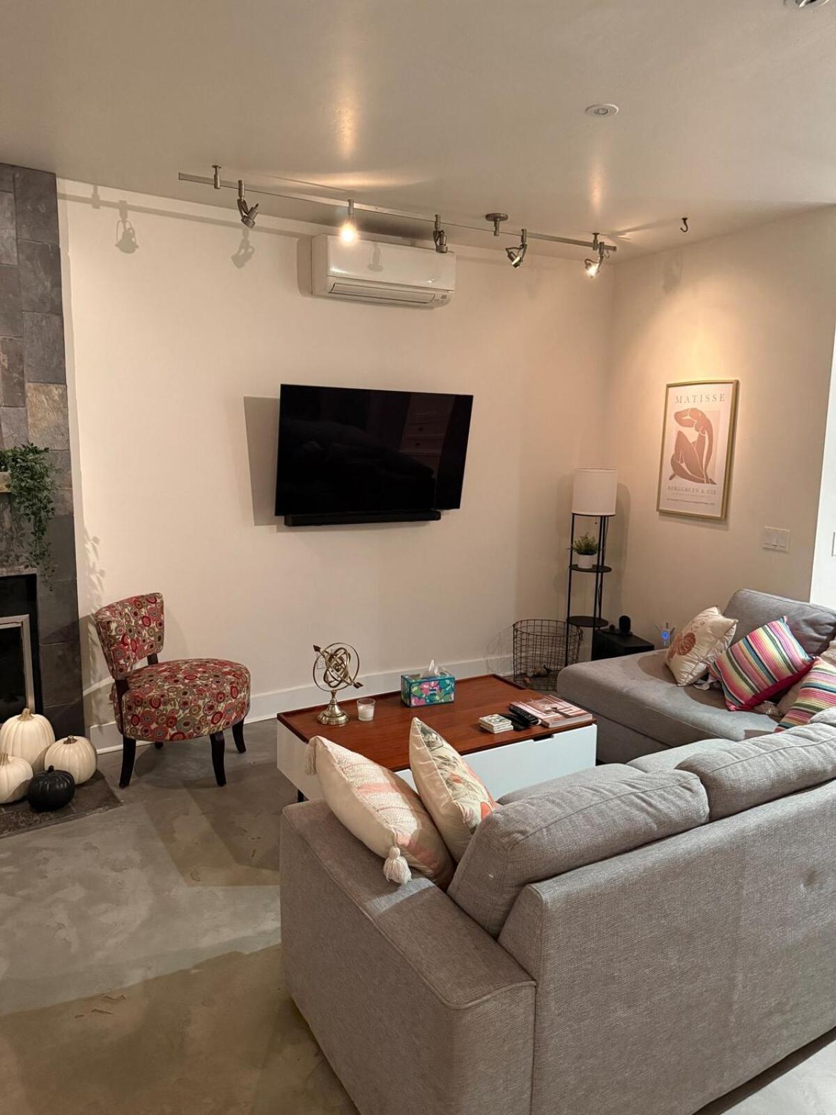 Villa Close To Ocean And